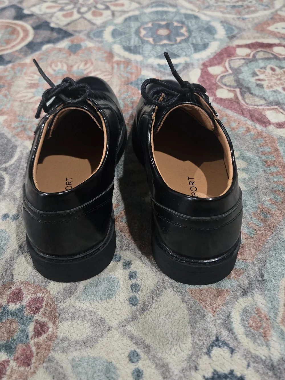 Rockport Boys 4 Classic Black Patent Leather Lace-Up Dress Shoes